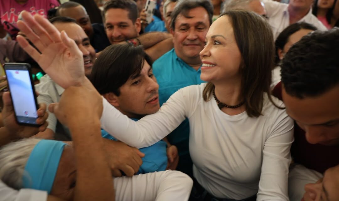 María Corina Machado regresa a Venezuela tras casi 10 meses fuera del país