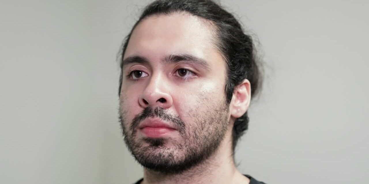 Estadounidense es extraditado a El Salvador por el asesinado de su esposa e hijo de un año