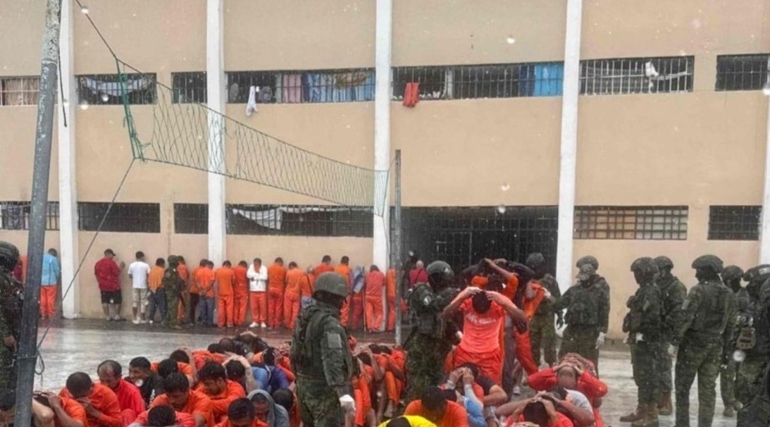 Ejército ecuatoriano decomiso armas, drogas y celulares en cárcel de Guayas