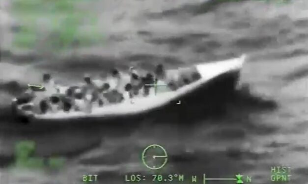 Guardia Costera de EE. UU. intercepta a 66 migrantes en aguas del Caribe