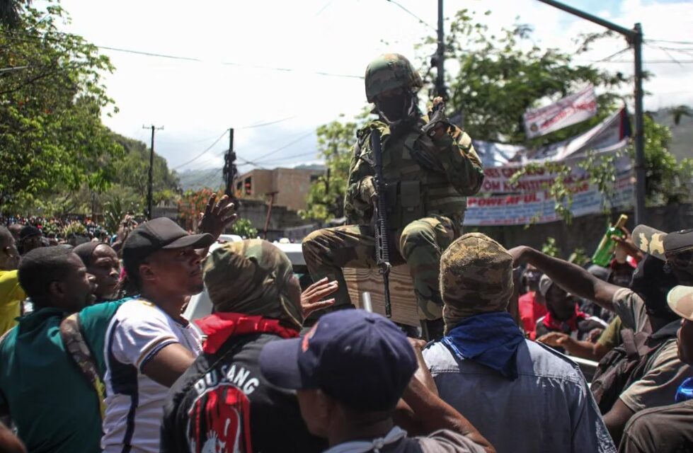 Bukele envía más de 2.000 militares a Haití para rescatar a cuatro salvadoreños secuestrados