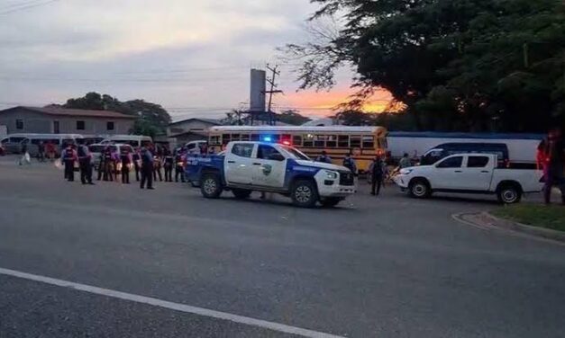 Transportistas paralizan la ciudad de Gracias, Honduras, por altos costos de los combustibles