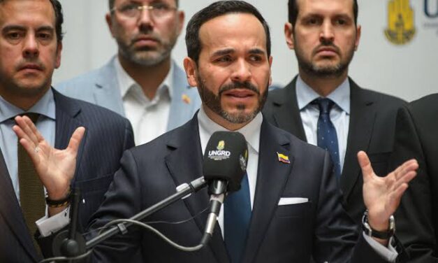 Presidente de Colombia ordena deportar a migrantes venezolanos vinculados con delitos en Bogotá